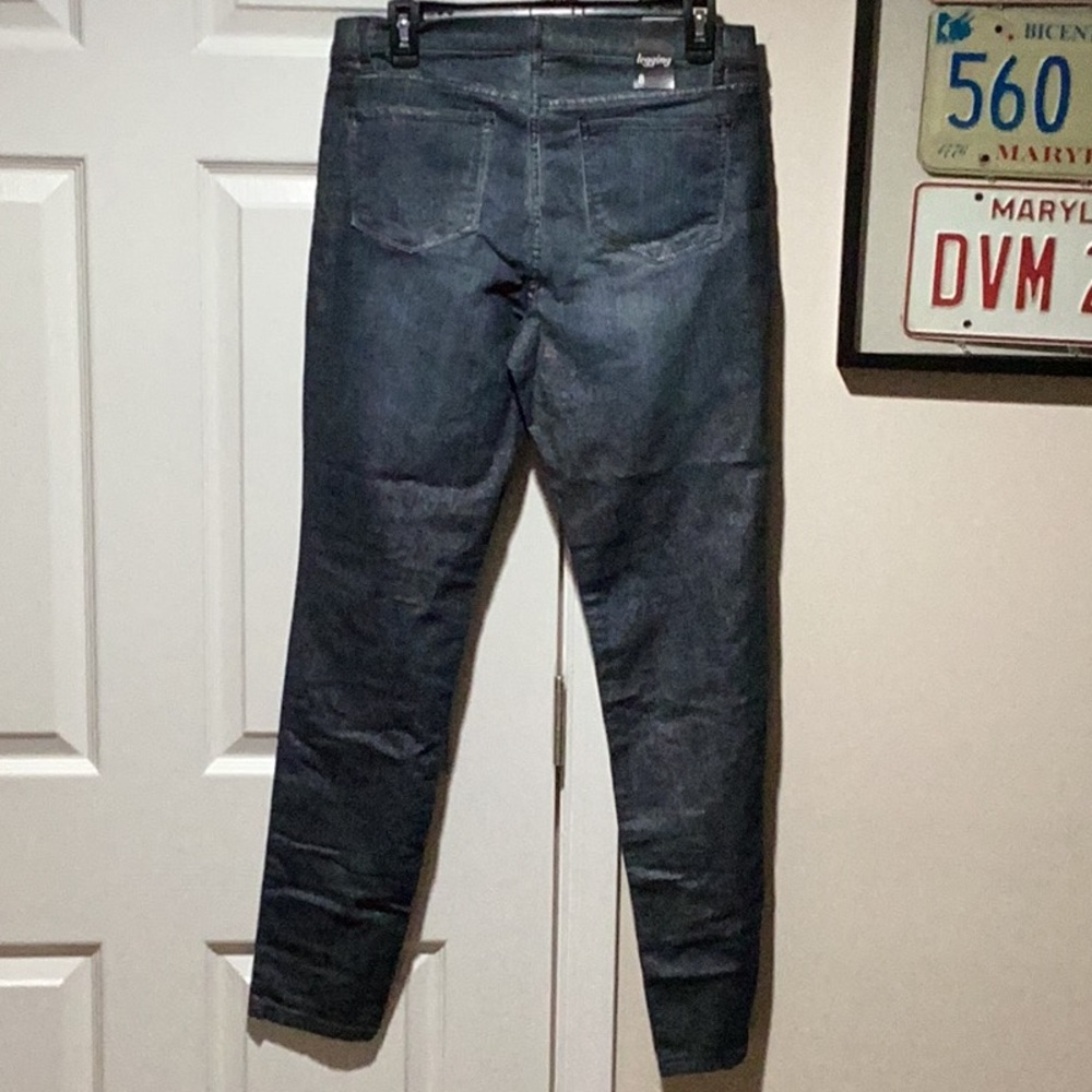 NY & Co Soho Midrise Distressed Jeans - Size 8 - Picture 5 of 12